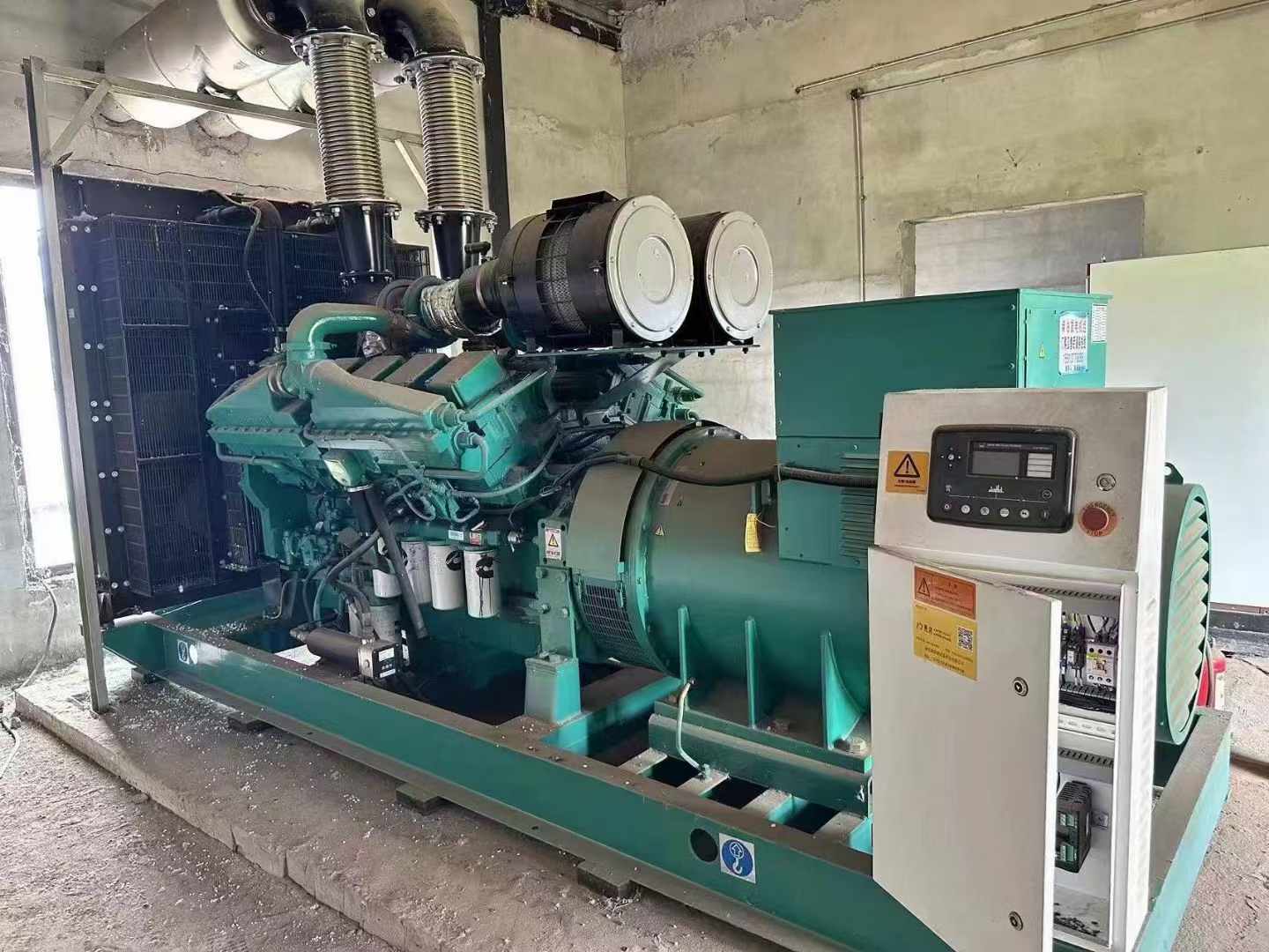 盘县无功补偿装置的性能评估需要考虑哪些因素？