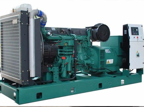 盘县升级现有发电机组的成本大概是多少？