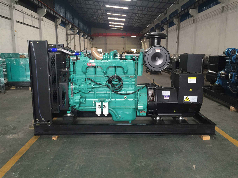 盘县柴油发电机组过载运行时降低转速有哪些注意事项？