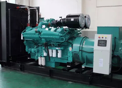 盘县发电机如何选择合适的除垢剂来清洗水冷式机油散热器？